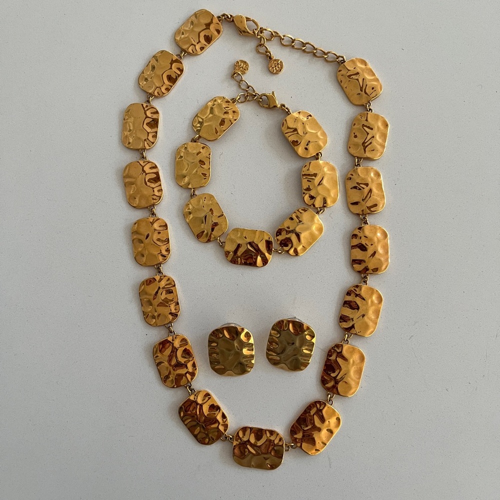 VINTAGE Butler FAC Set of Necklace Bracelet Earrings Hammered Gold Tone Metal